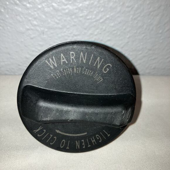 Gas Cap Used 1997 - 2001 Honda CRV Fuel Tank Filler Gasoline See Pics Has Use - Picture 1 of 2